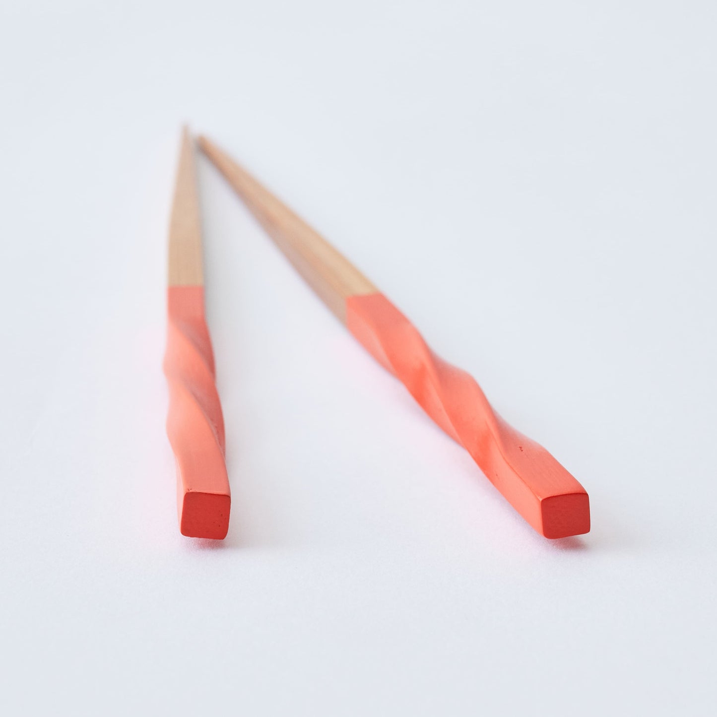 スス竹ネジリ箸 オレンジ（中）21cm