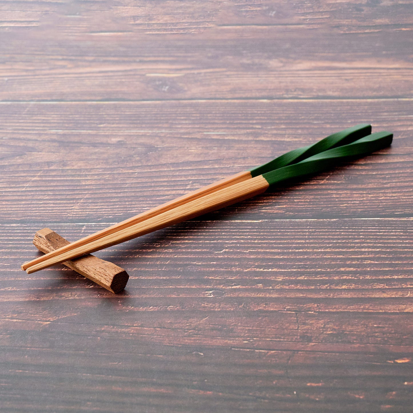 スス竹ネジリ箸 和緑（中）21cm